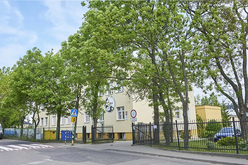 Gabinet stomatologiczny S.P. nr 4, ul. Świętojańska 11, tel.: 515 394 446